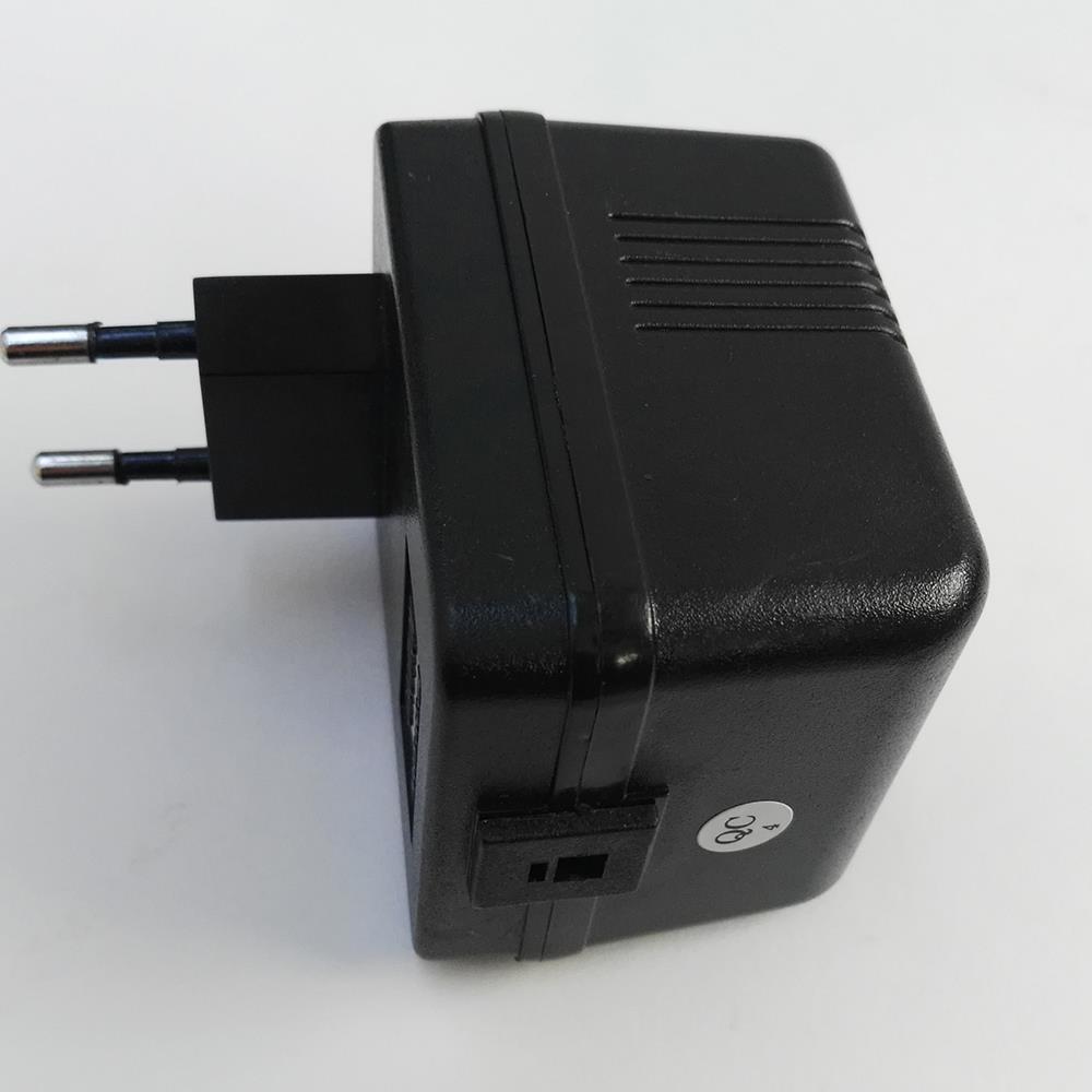 Steckertrafo mit Tpin Adapter