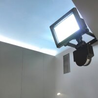 Super Hell Solar-LED-Außenstrahler Wandstrahler Ulf mit separatem Solarmodul