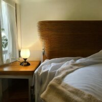 Glas-Tisch-Leuchte MIKO Nachttisch-Fensterbank-Deko-Lampe Nickel Opalglas weiß  20cm- Modell Kelchform