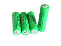 Solar-Akku leistungsstarke wiederaufladbare NiMH Batterien AA 800 - AAA 600 mAh  Akku AA 1 Set - 4 Stück