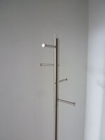 Garderobenständer mit LED Beleuchtung Metall Kleiderständer H180cm Flurgarderobe Silber