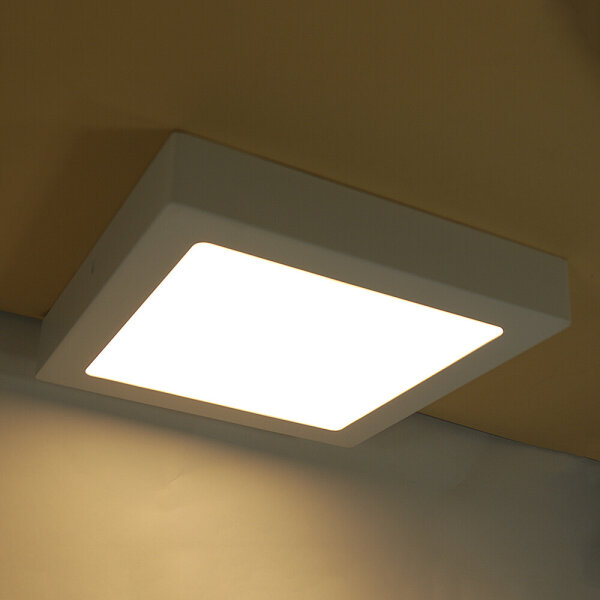 LED Decken- Wandleuchte Belina eckig 22,5cm